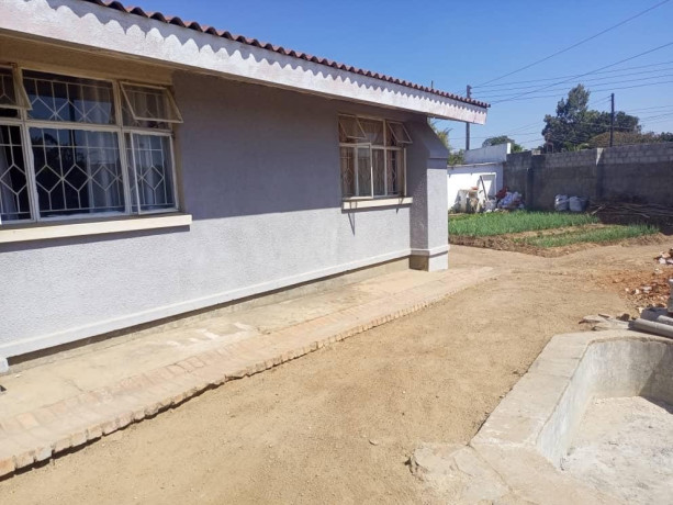 4-bedroom-house-for-sale-in-longacres-big-3