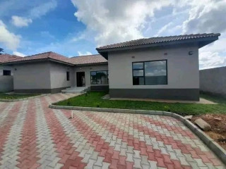 3-bedroom-house-for-rent-in-new-kasama