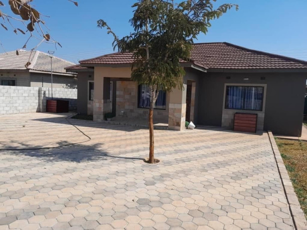 3-bedroom-house-for-rent-in-new-kasama-big-3