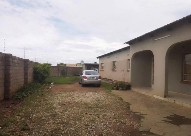 4-bedroom-house-for-rent-in-woodlands-big-1