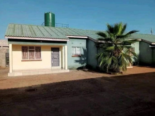 2-bedroom-flat-for-sale-in-woodlands