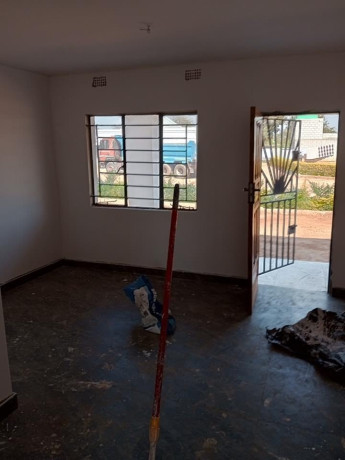 2-bedroom-flat-for-rent-in-13-miles-big-3