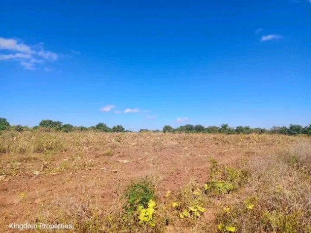 spacious-5-acre-plot-in-meanwood-nkosi-big-0