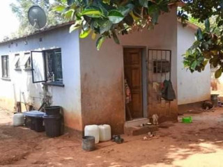 3-bedroom-flat-for-sale-in-chilenje