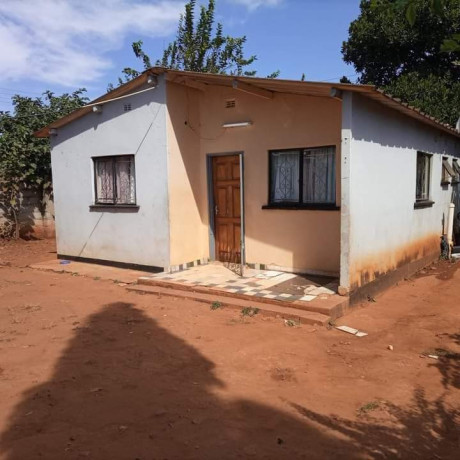 3-bedroom-flat-for-sale-in-chilenje-big-6