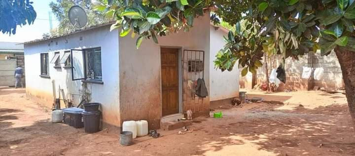 3-bedroom-flat-for-sale-in-chilenje-big-1