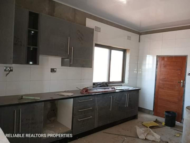 3-bedroom-flat-for-sale-in-new-kasama-big-0