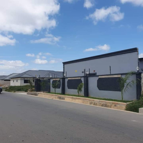 4-flats-for-sale-in-salama-park-big-8