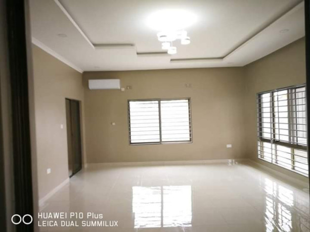 4-bedroom-flat-for-sale-in-salama-park-big-4