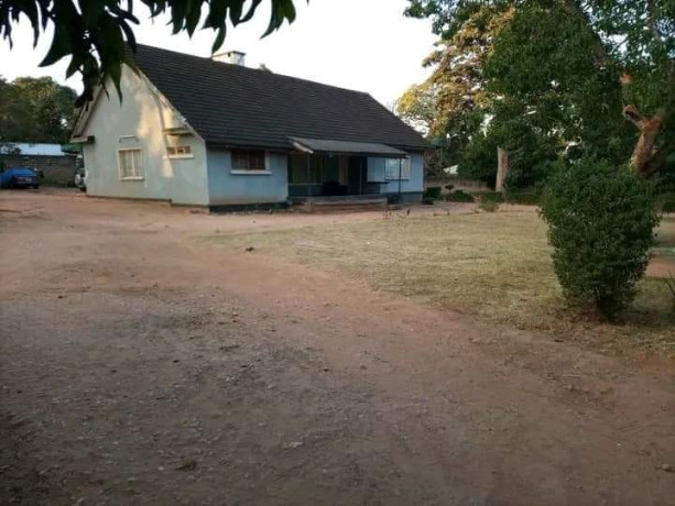 house-for-sale-in-woodlands-main-big-1