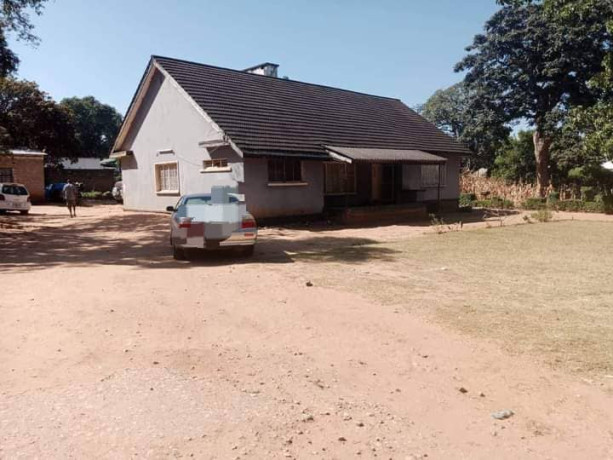 house-for-sale-in-woodlands-main-big-1