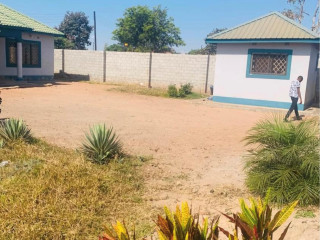 2-bedroom-house-for-sale-in-ibex-meanwood