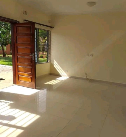 3-bedroom-flat-for-rent-in-ibex-meanwood-big-4