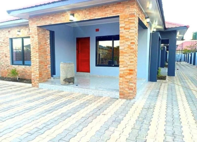 modern-and-spacious-3-bedroom-flats-for-sale-in-ibex-meanwood-big-0