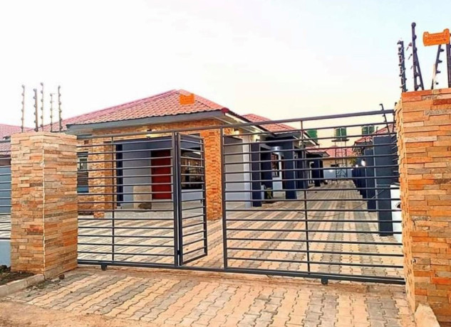 modern-and-spacious-3-bedroom-flats-for-sale-in-ibex-meanwood-big-2