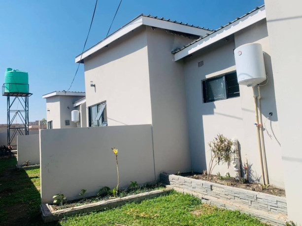 1-bedroom-flats-for-rent-in-ibex-meanwood-big-3