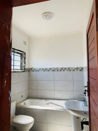 1-bedroom-flats-for-rent-in-ibex-meanwood-big-1