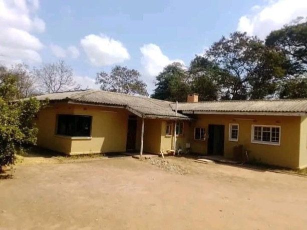 spacious-3-bedroom-house-for-sale-in-independence-avenue-big-0