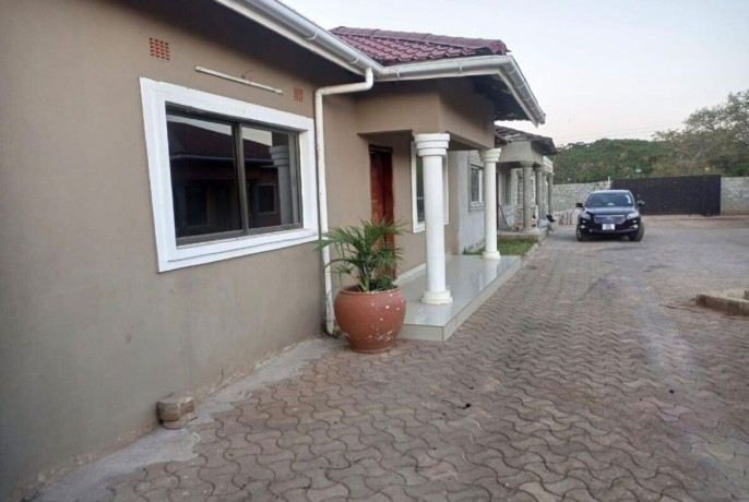 2-bedroom-flat-for-rent-in-makeni-big-0