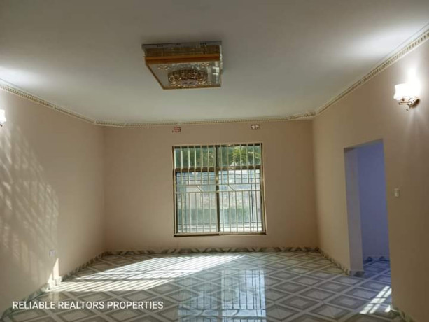 4-bedroom-house-for-sale-in-meanwood-ibex-big-5