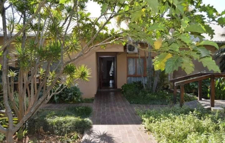 4-bedroom-house-for-sale-in-lilayi-big-4