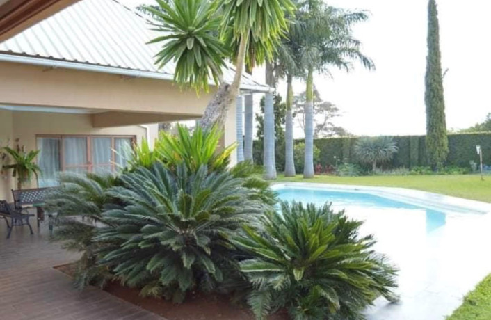 4-bedroom-house-for-sale-in-lilayi-big-8