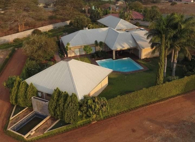 4-bedroom-house-for-sale-in-lilayi-big-1