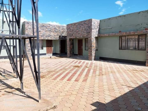 92-bedroom-flats-for-sale-in-lilayi-big-6