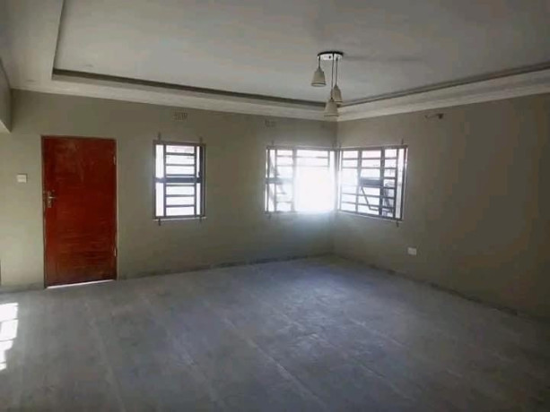 3-bedroom-flats-for-sale-in-lilayi-big-2
