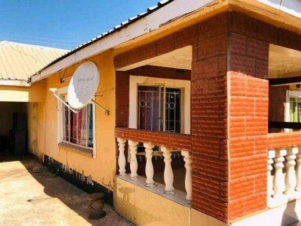 3-bedroom-house-for-sale-in-libala-big-9