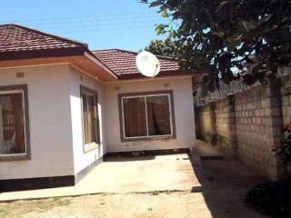 4-bedroom-house-for-sale-in-libala-south