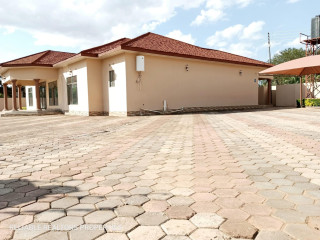 4-bedroom-house-for-sale-in-ibex-meanwood