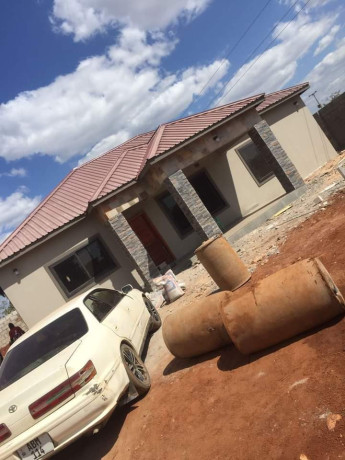 3-bedroom-flat-for-sale-in-new-kasama-big-3