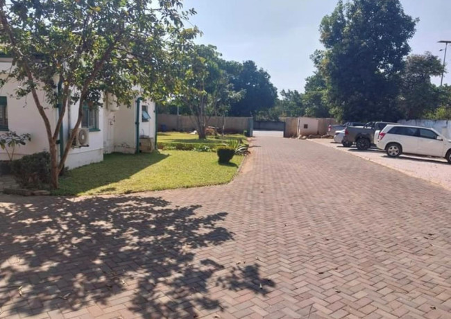 4-bedroom-house-for-sale-in-kabulonga-big-3