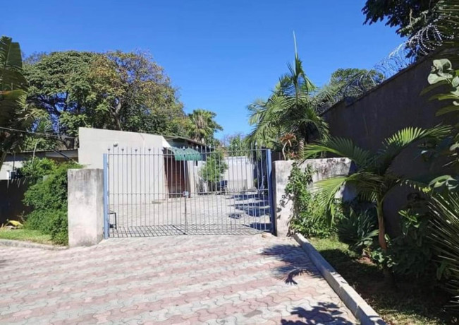 2-bedroom-flat-for-rent-in-kabulonga-big-2