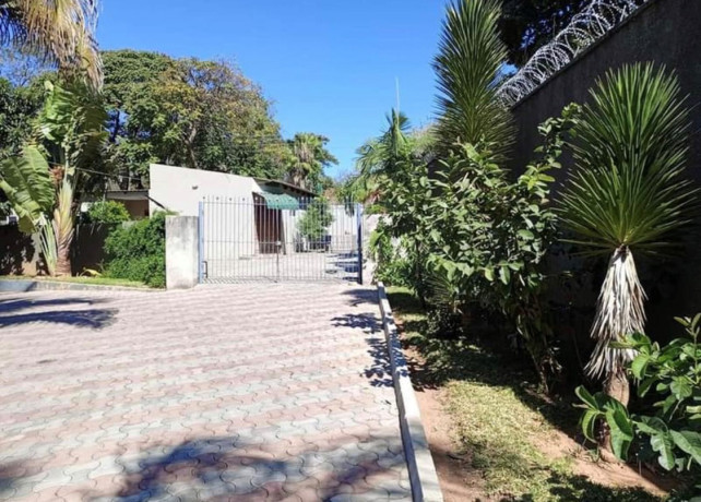 2-bedroom-flat-for-rent-in-kabulonga-big-1