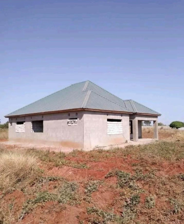 3-bedroom-house-for-sale-in-lilayi-estate-big-1