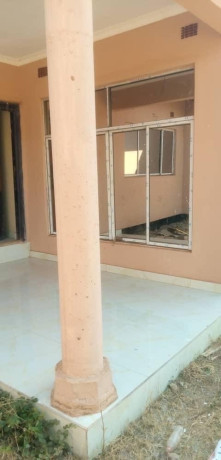 2-bedroom-flat-for-rent-in-makeni-big-0
