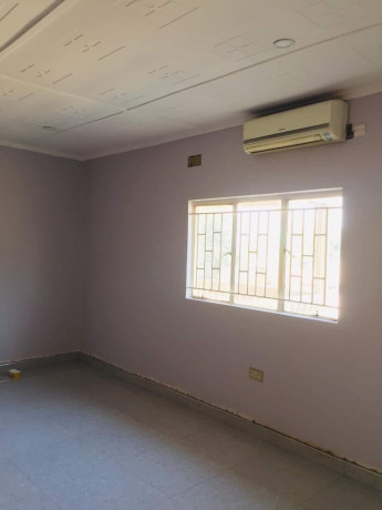 4-bedroom-house-for-rent-in-makeni-big-6