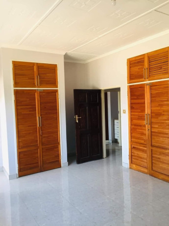 4-bedroom-house-for-rent-in-makeni-big-3