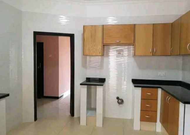 2-bedroom-house-for-rent-in-makeni-big-1