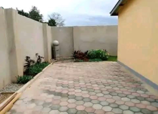 2-bedroom-house-for-rent-in-makeni-big-2