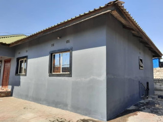 3-bedroom-house-for-sale-in-makeni