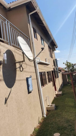 3-bedroom-apartment-for-rent-in-roma-park-big-2