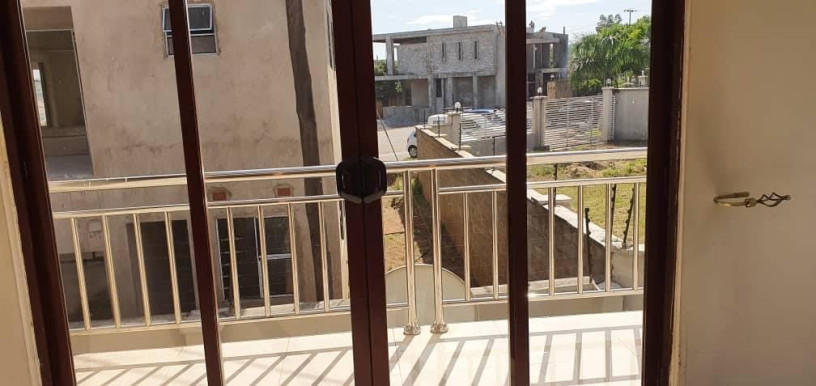 3-bedroom-apartment-for-rent-in-roma-park-big-6