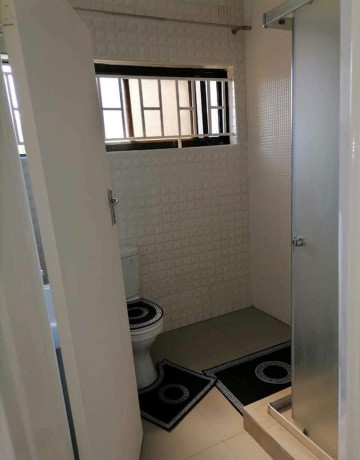 2-bedroom-flat-for-rent-in-roma-big-6