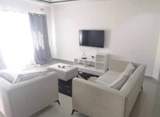2-bedroom-flat-for-rent-in-roma-big-3