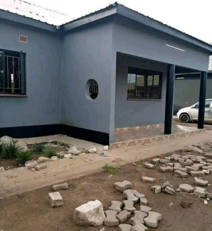 2-bedroom-flat-for-rent-in-chalala-big-5