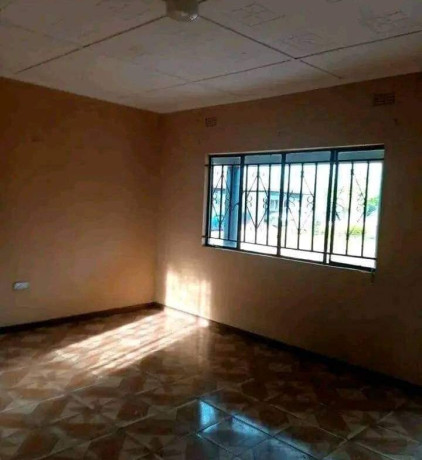 2-bedroom-flat-for-rent-in-chalala-big-2