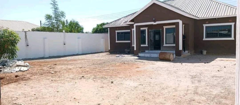 3-bedroom-house-for-sale-in-chalala-big-5